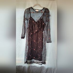 EVERLY Solid Mesh dress w/floral embroidery SIZE S